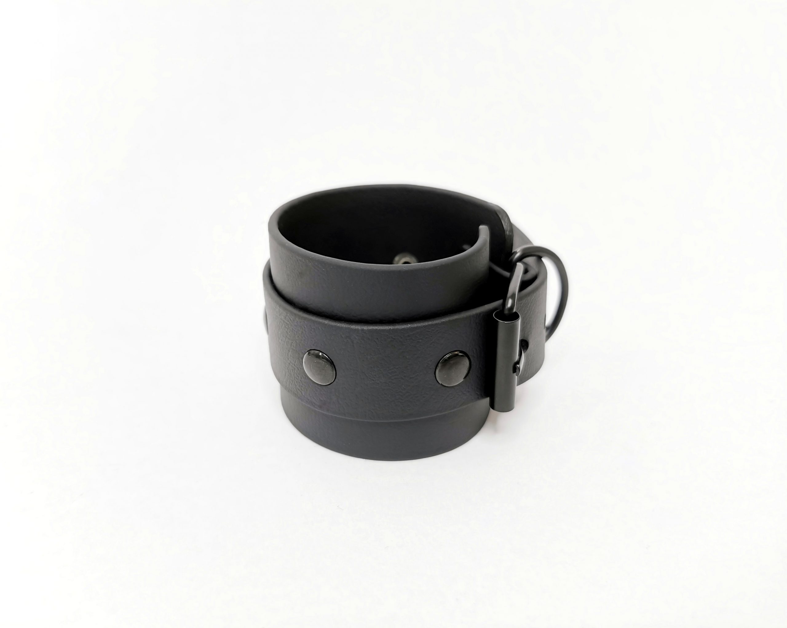 Sacred Sins Armband mit schwarzen Nieten – Bild 3