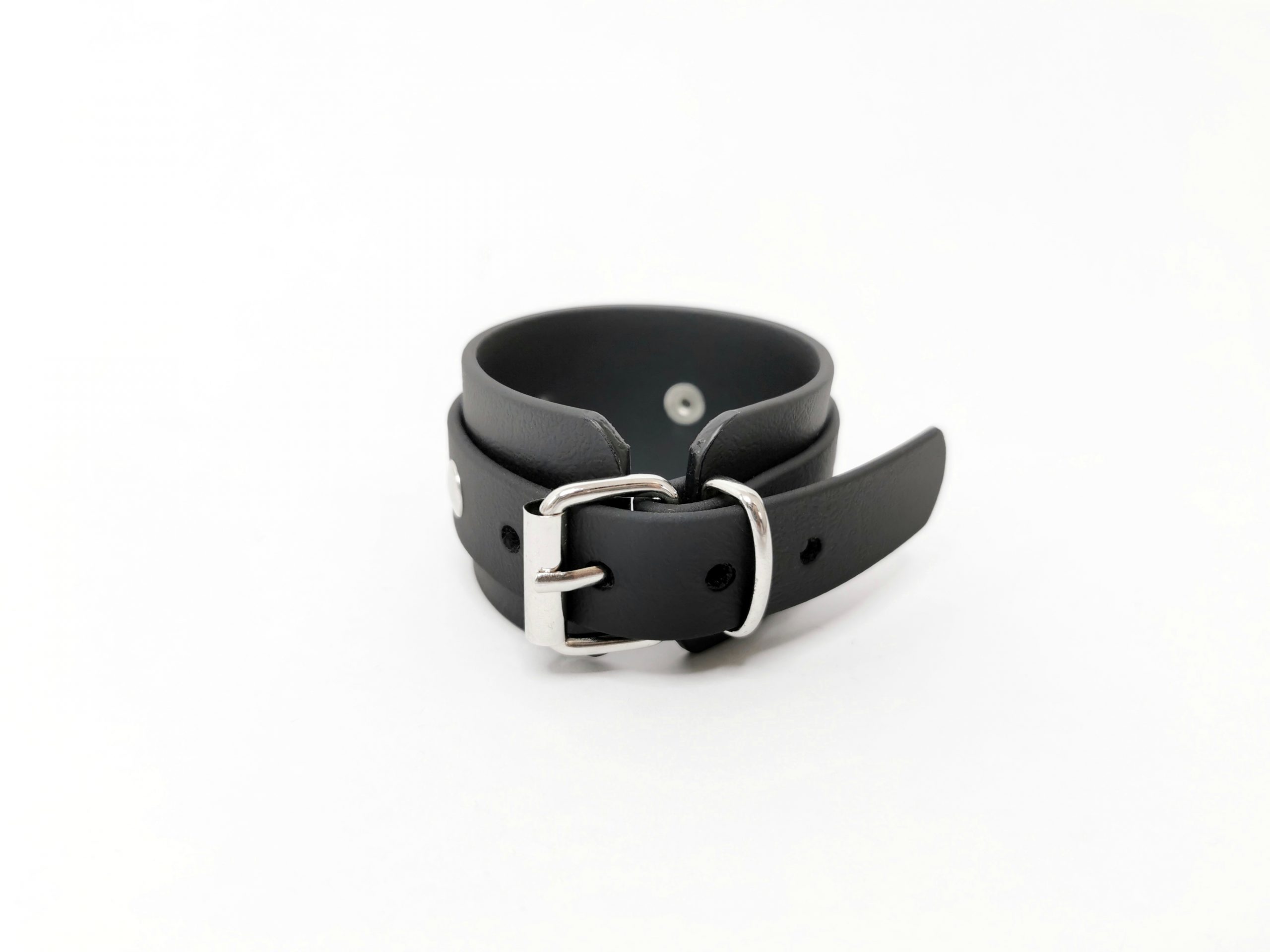 Sacred Sins Armband mit silbernen Nieten – Bild 3