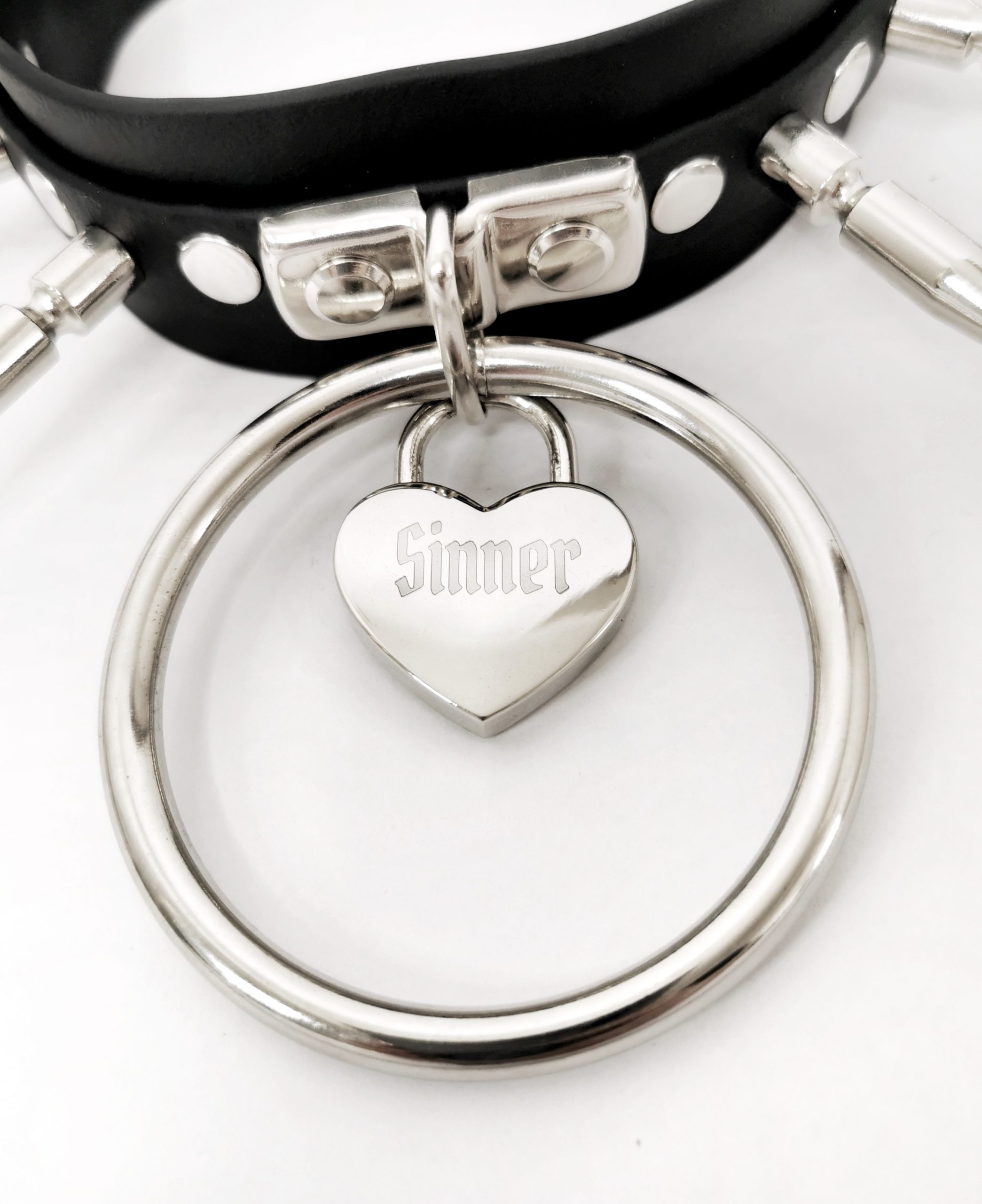 Sacred Sins Choker mit Sinner Herzschloss – Bild 4