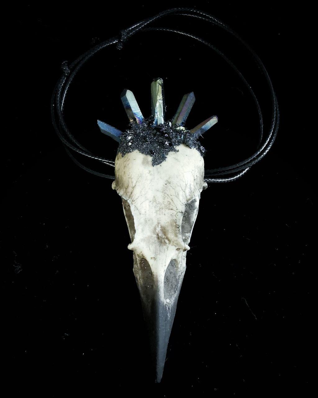 Mystery Creation Kette Rabenschädel Kristalle