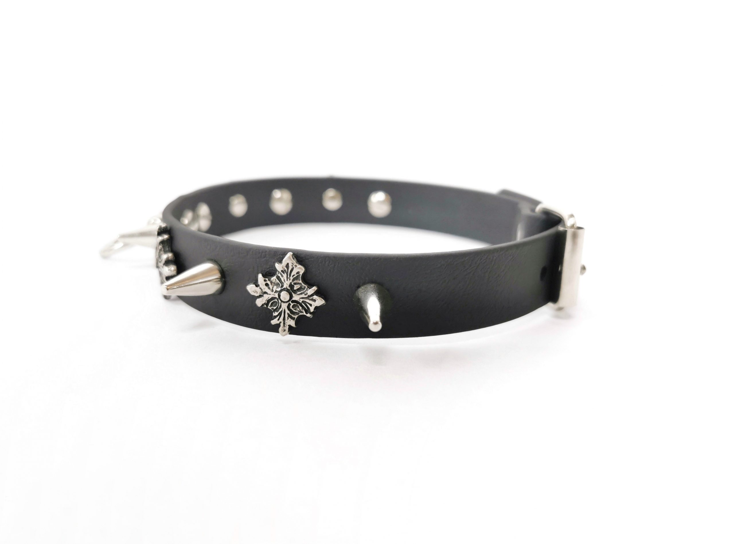Sacred Sins Choker mit Ziernieten, Nieten und O-Ring – Bild 2