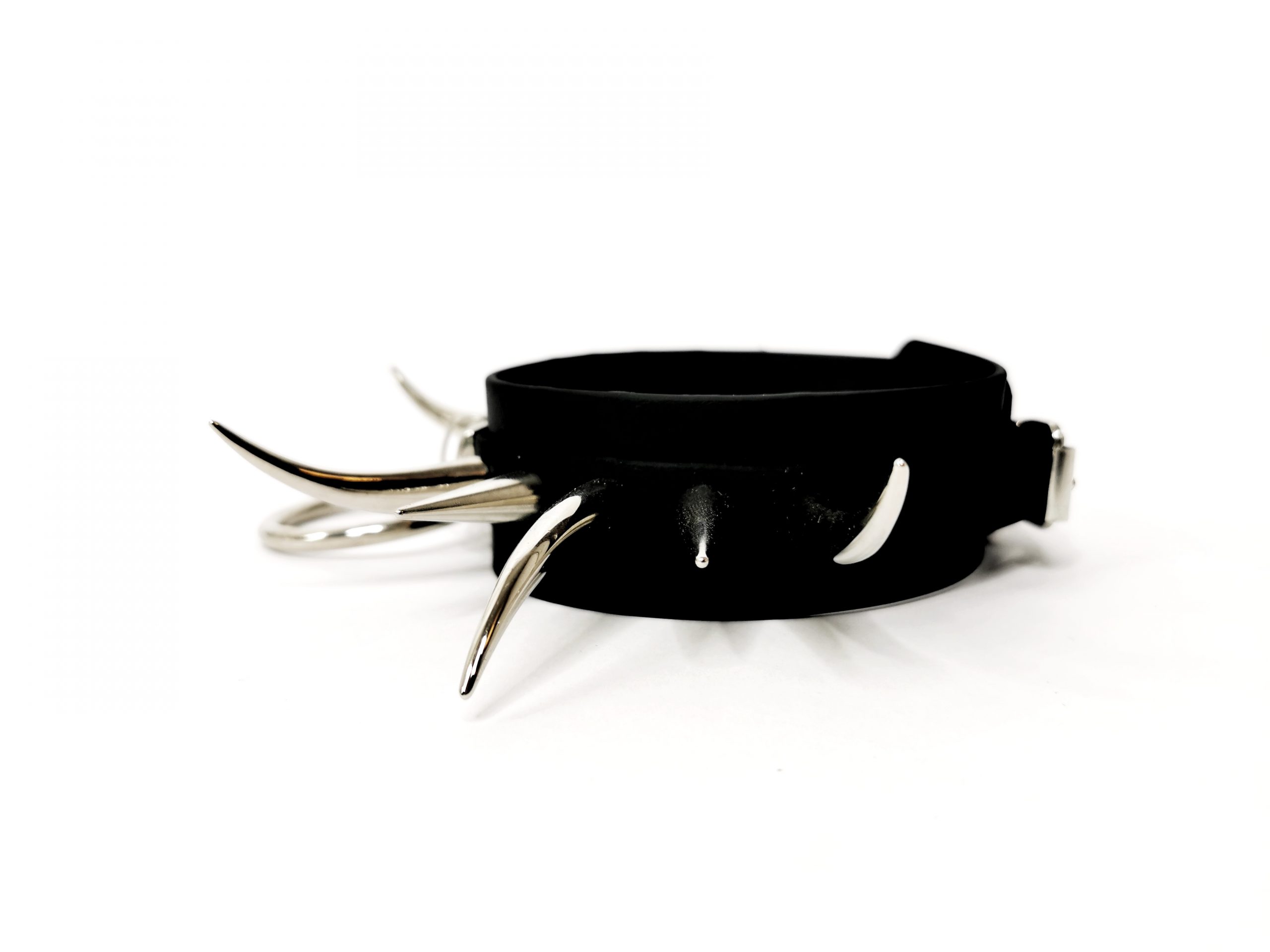 Sacred Sins Choker mit Krallennieten und Ring – Bild 3