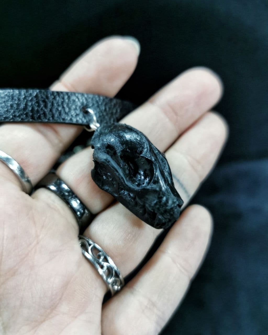 Mystery Creation Choker Fledermausschädel schwarz – Bild 2