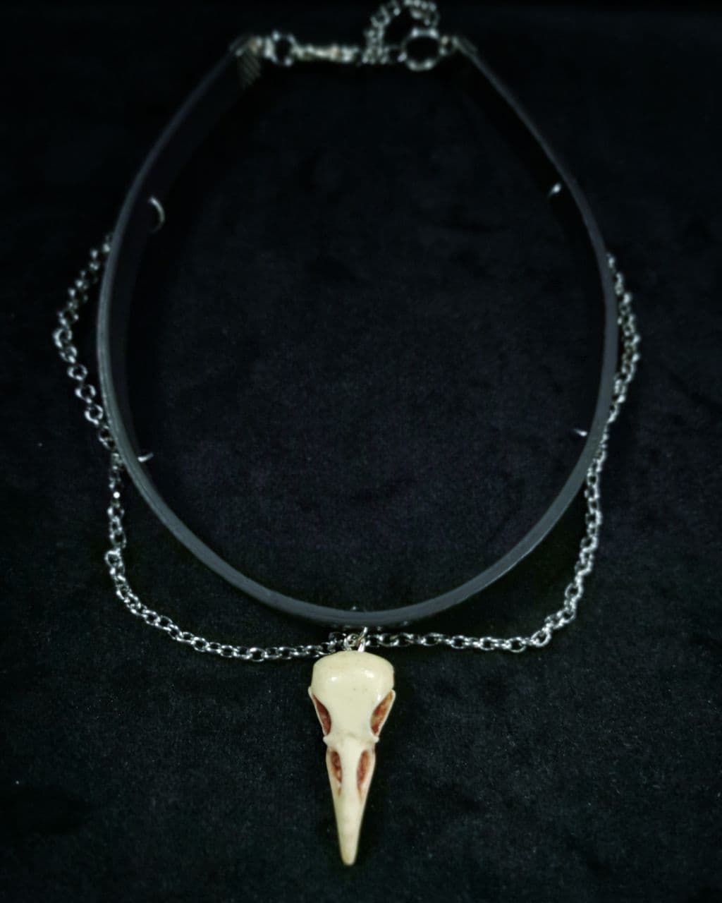 Mystery Creation Choker Rabenschädel natur Ketten