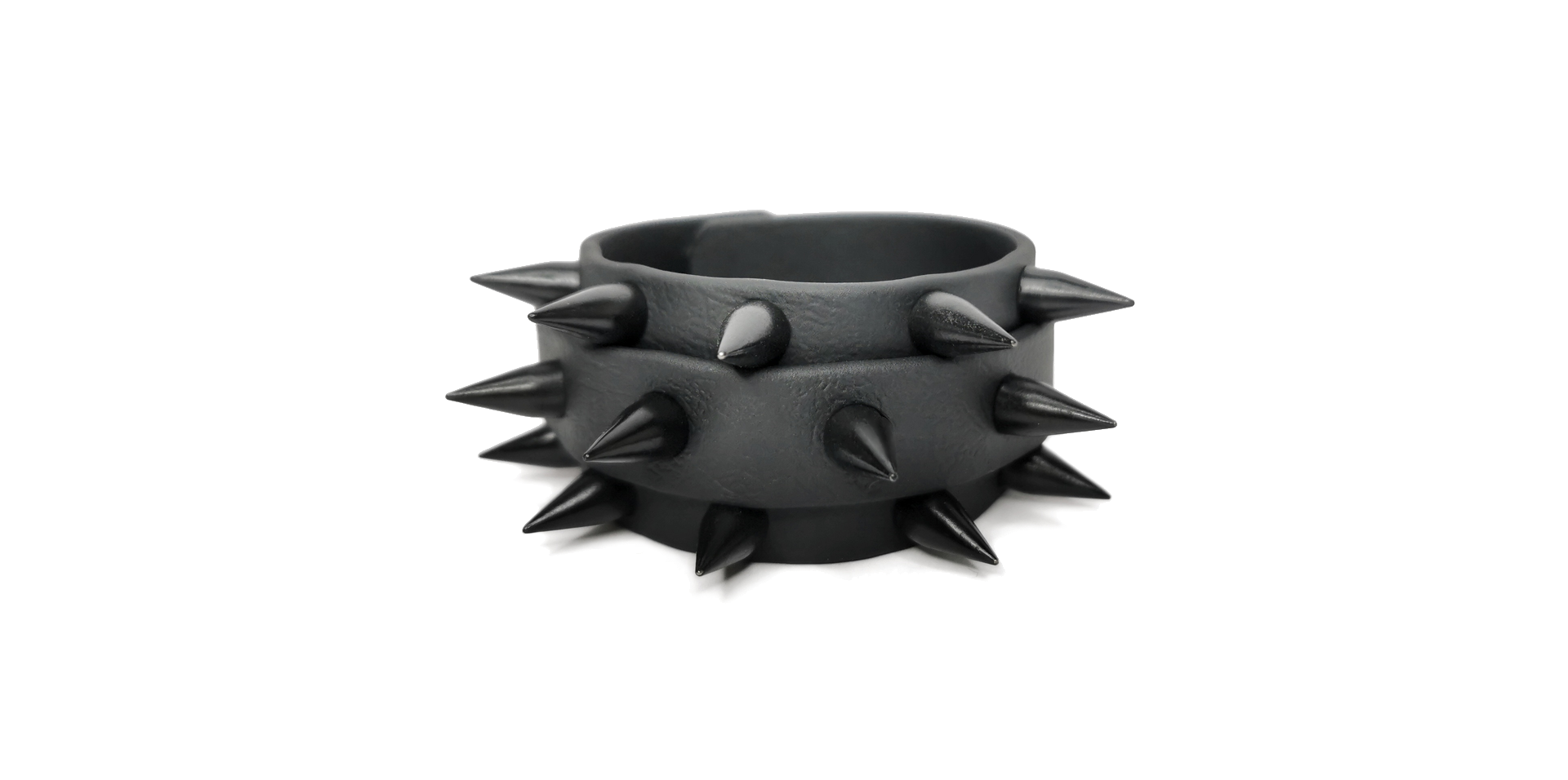 Sacred Sins All Black Everything Armband Spikes dreireihig