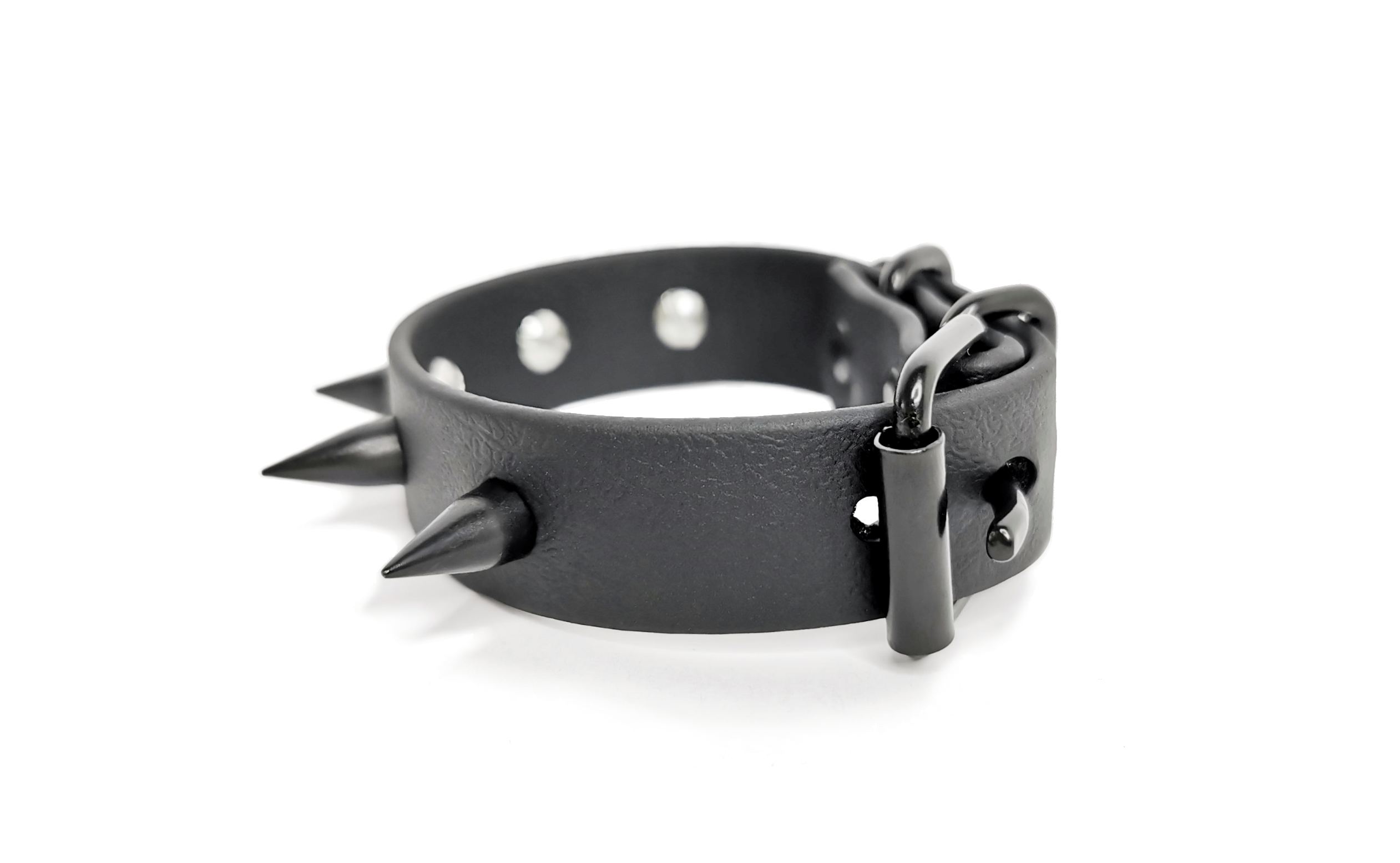 Sacred Sins All Black Everything Armband mit Nieten – Bild 2