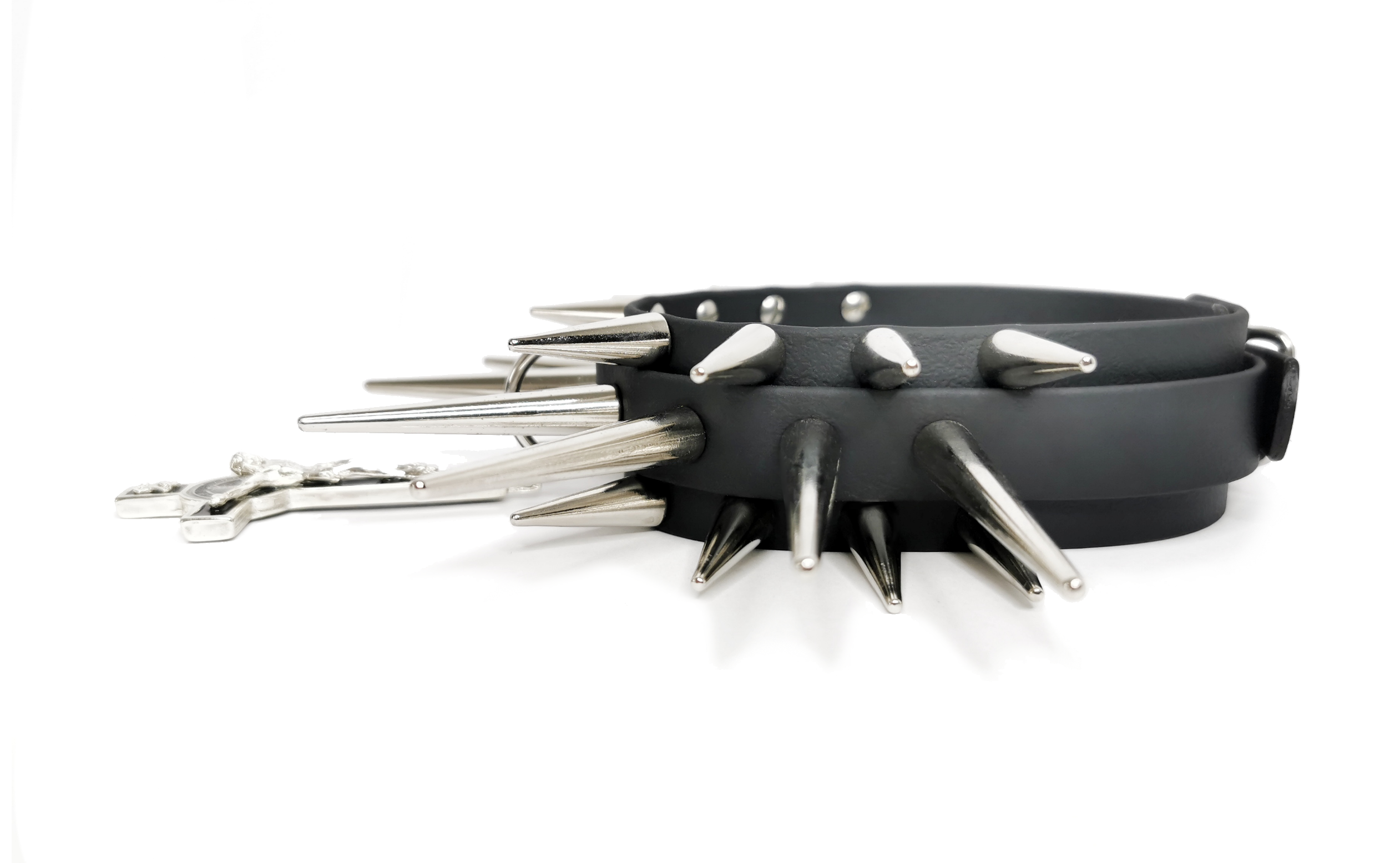 Sacred Sins Choker mit Nieten und Kruzifix – Bild 2