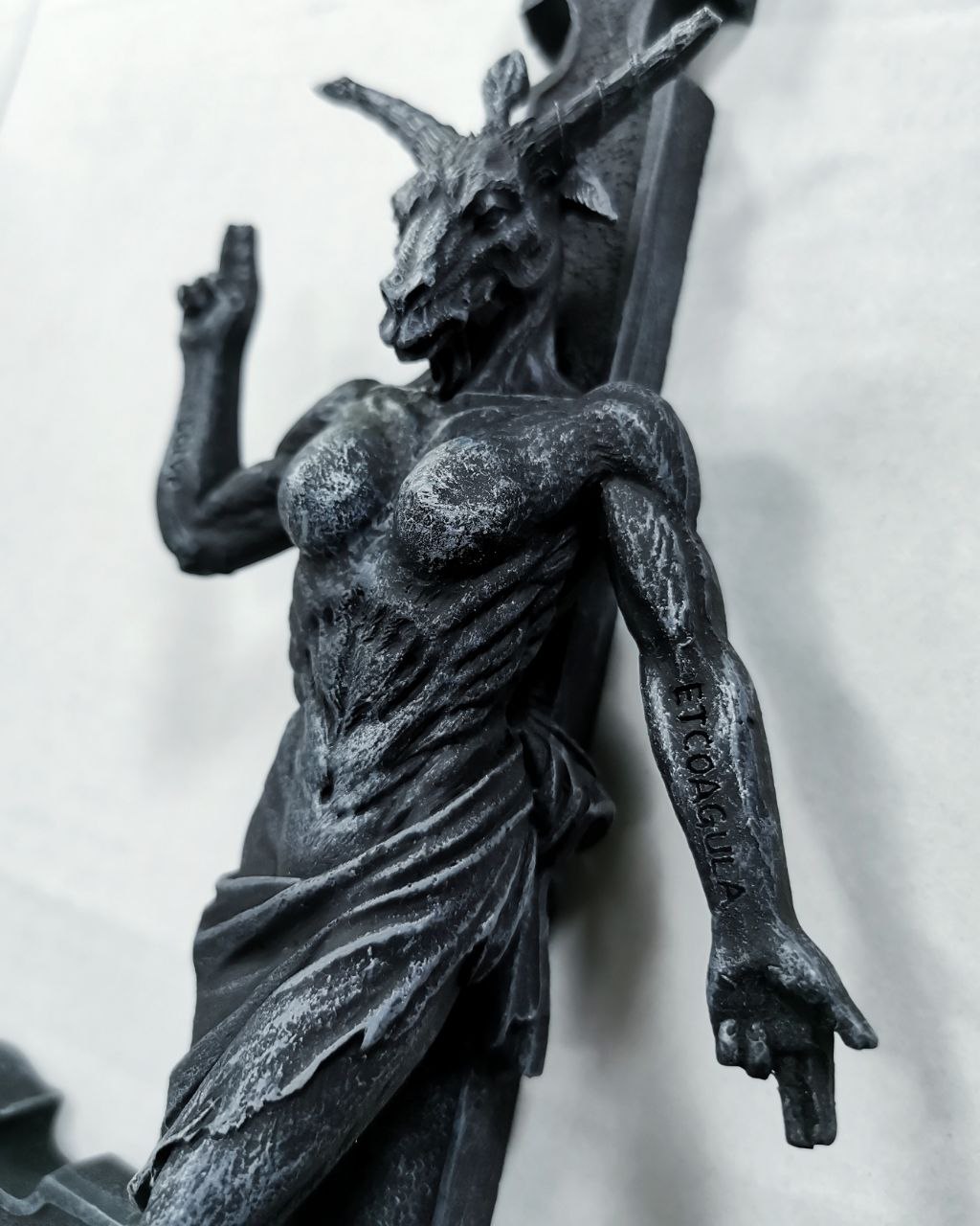 Baphomet am Petruskreuz – Bild 2
