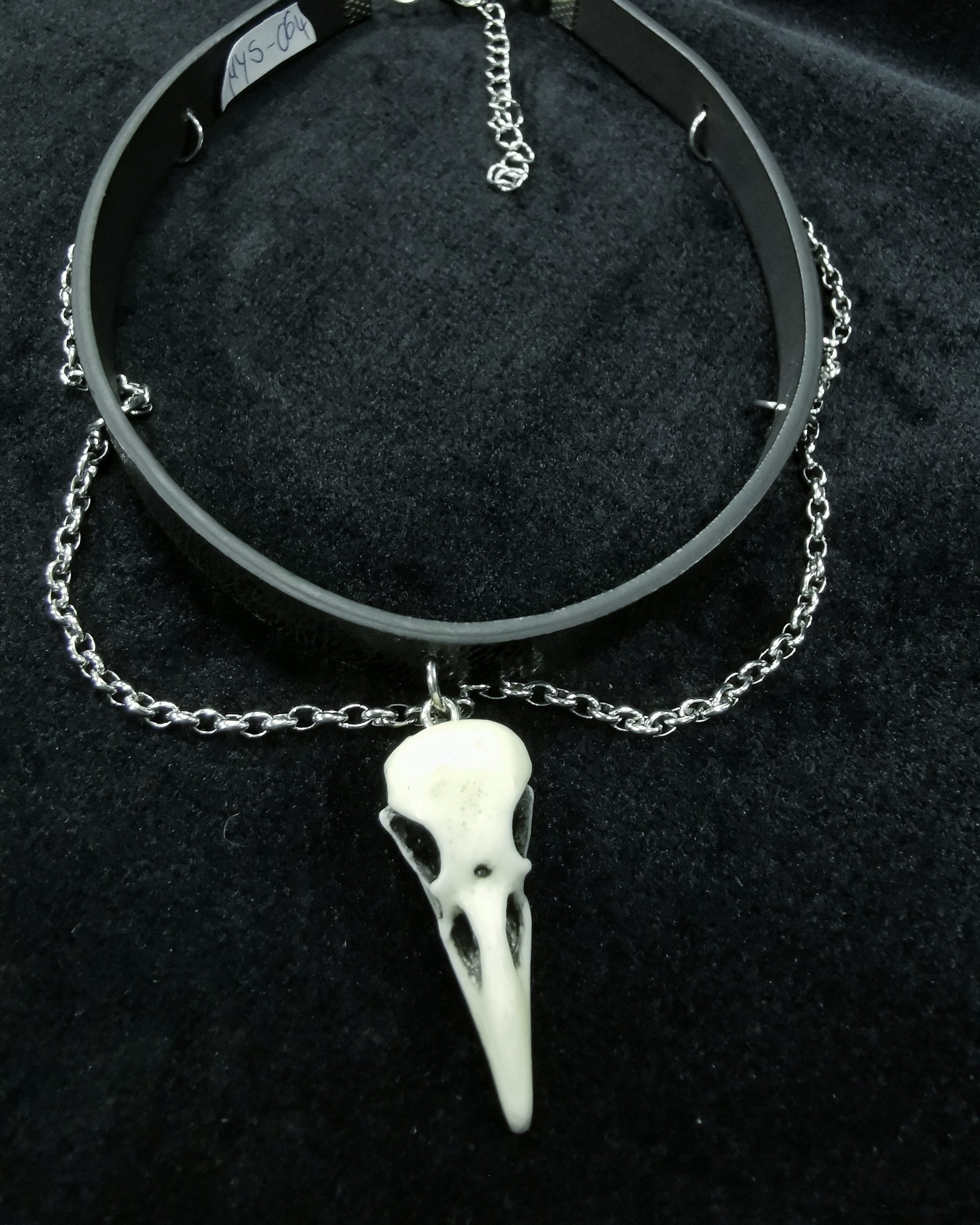 Mystery Creation Choker Rabenschädel weiß Ketten – Bild 2