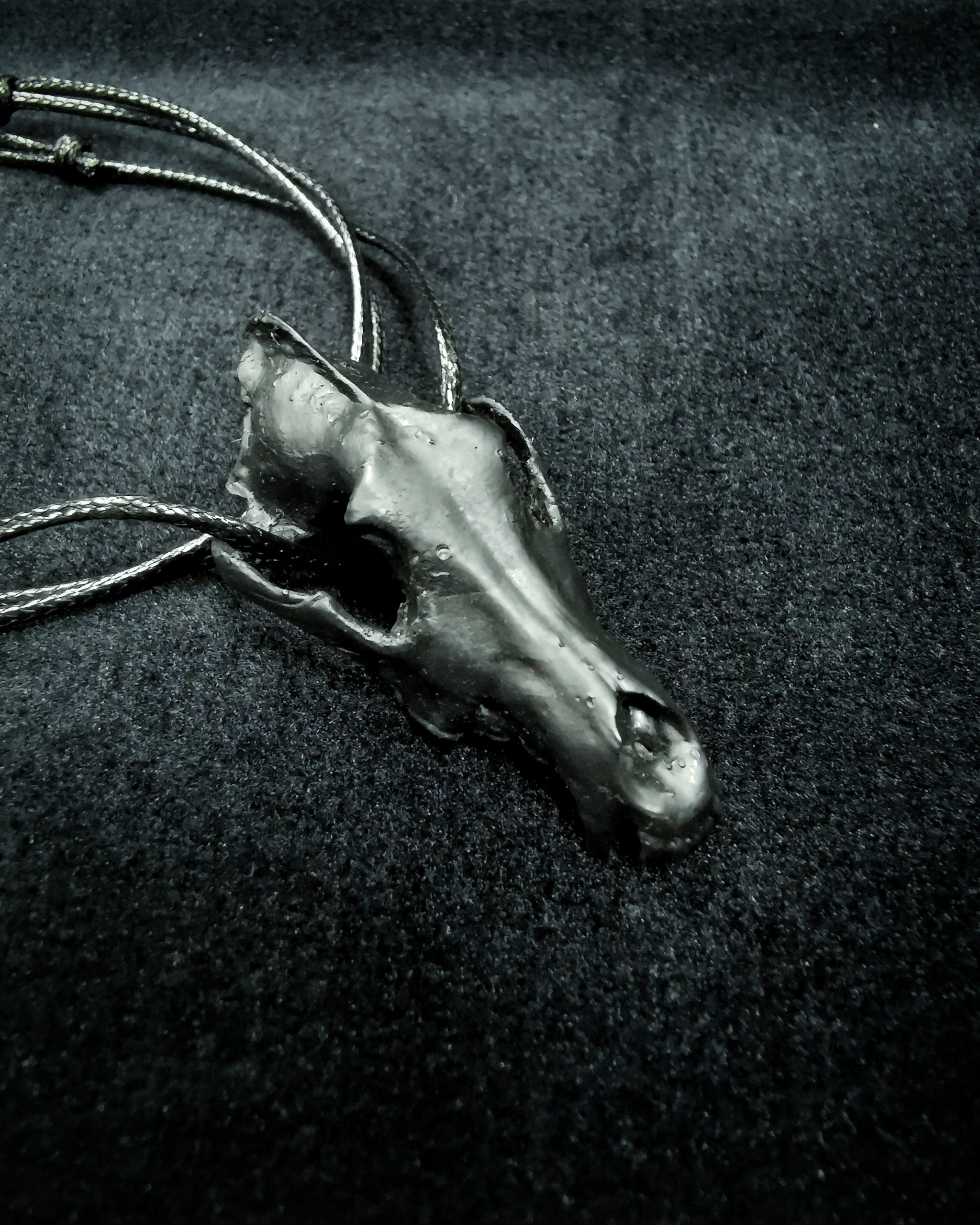 Mystery Creation Kette Wolfsschädel schwarz