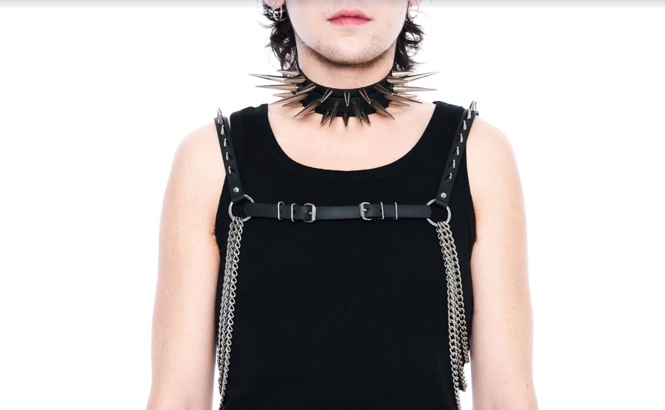 Sacred Sins Harness mit Ketten und Spikes