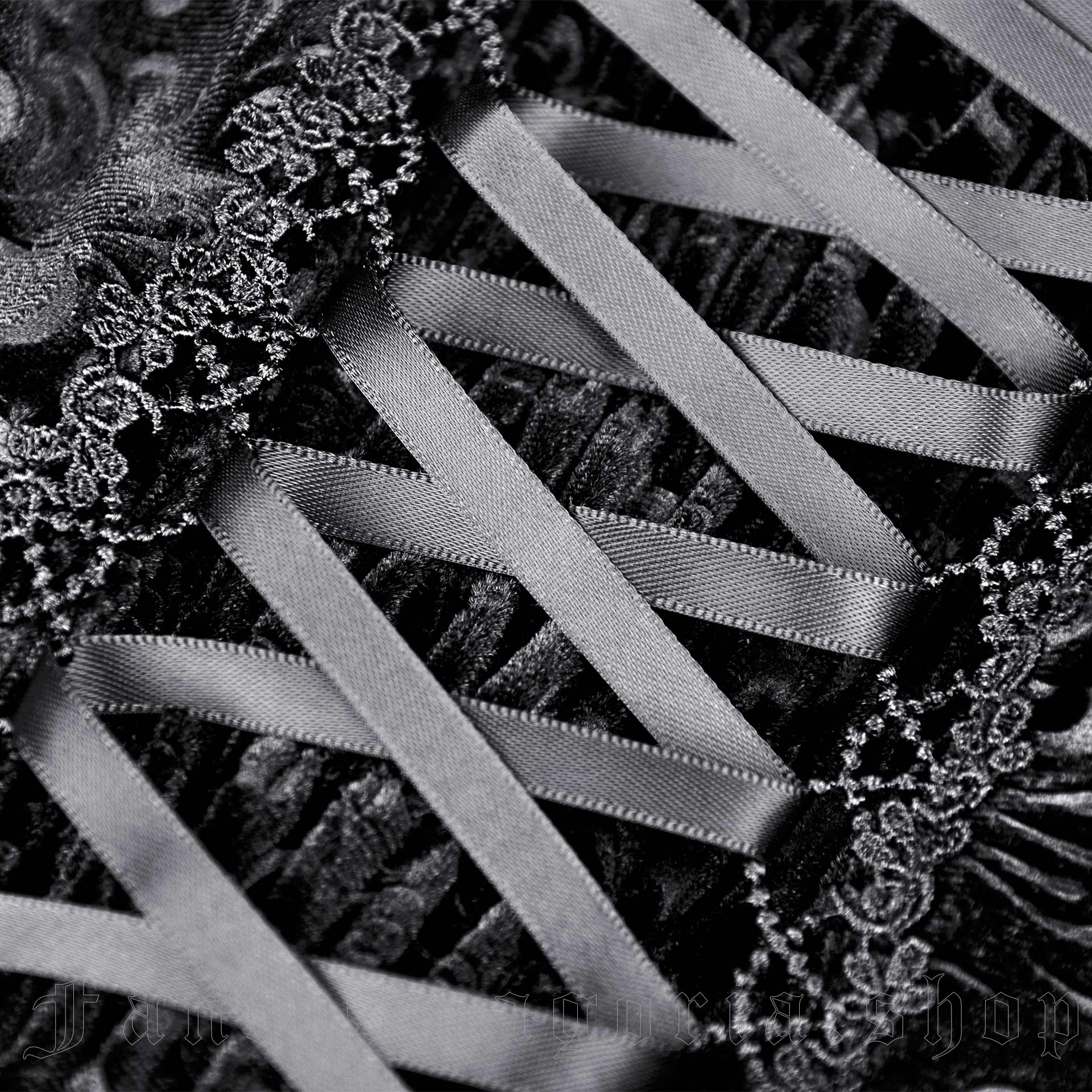 Dark In Love Jacqueline Dress – Bild 5