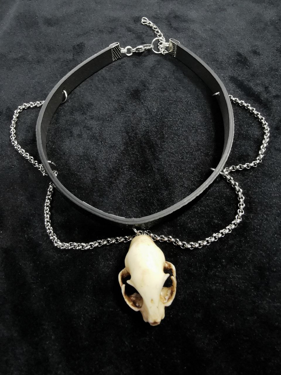 Mystery Creation Choker Katzenschädel natur mit Ketten – Bild 4
