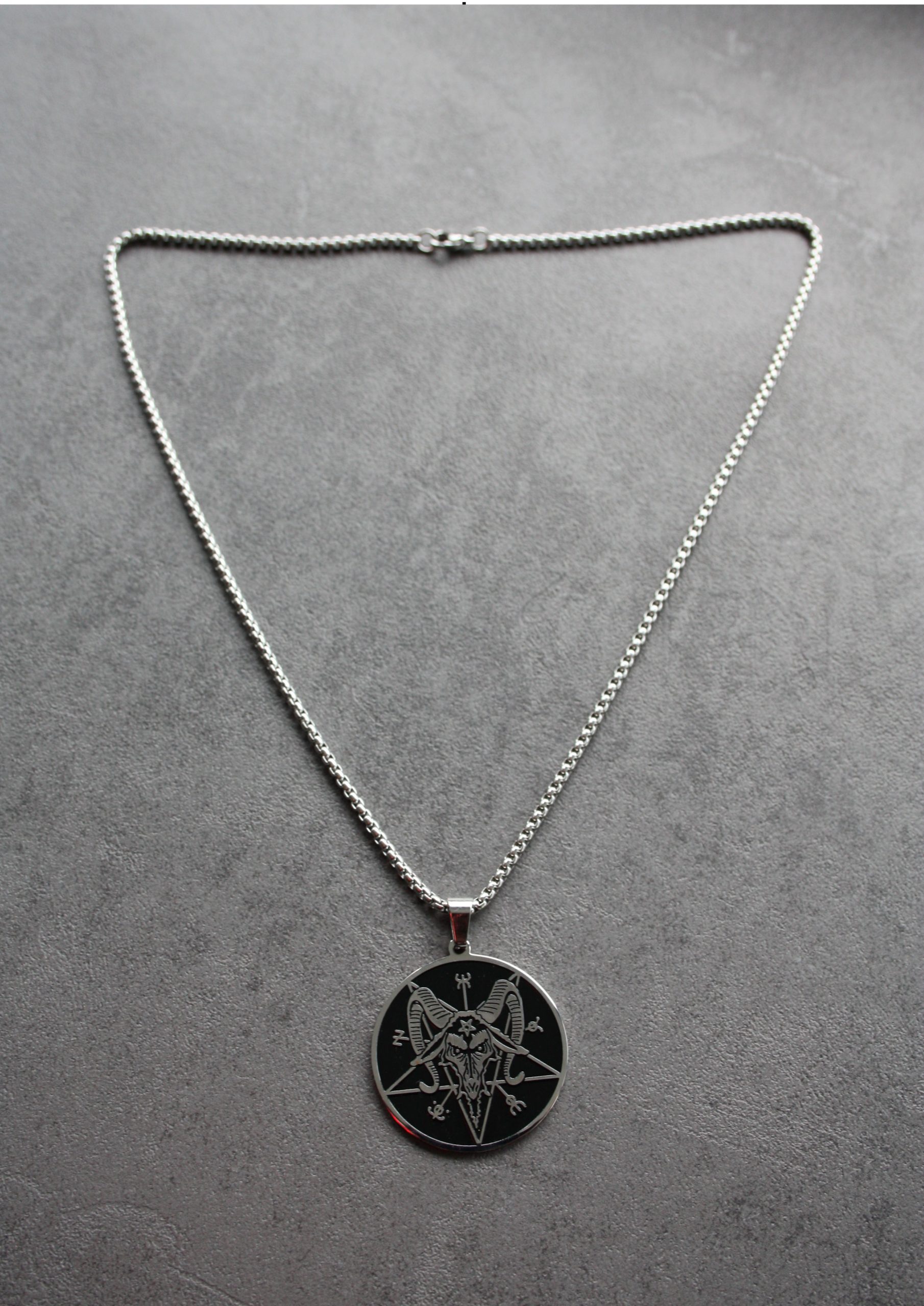 Easure Pentagram Aries Necklace