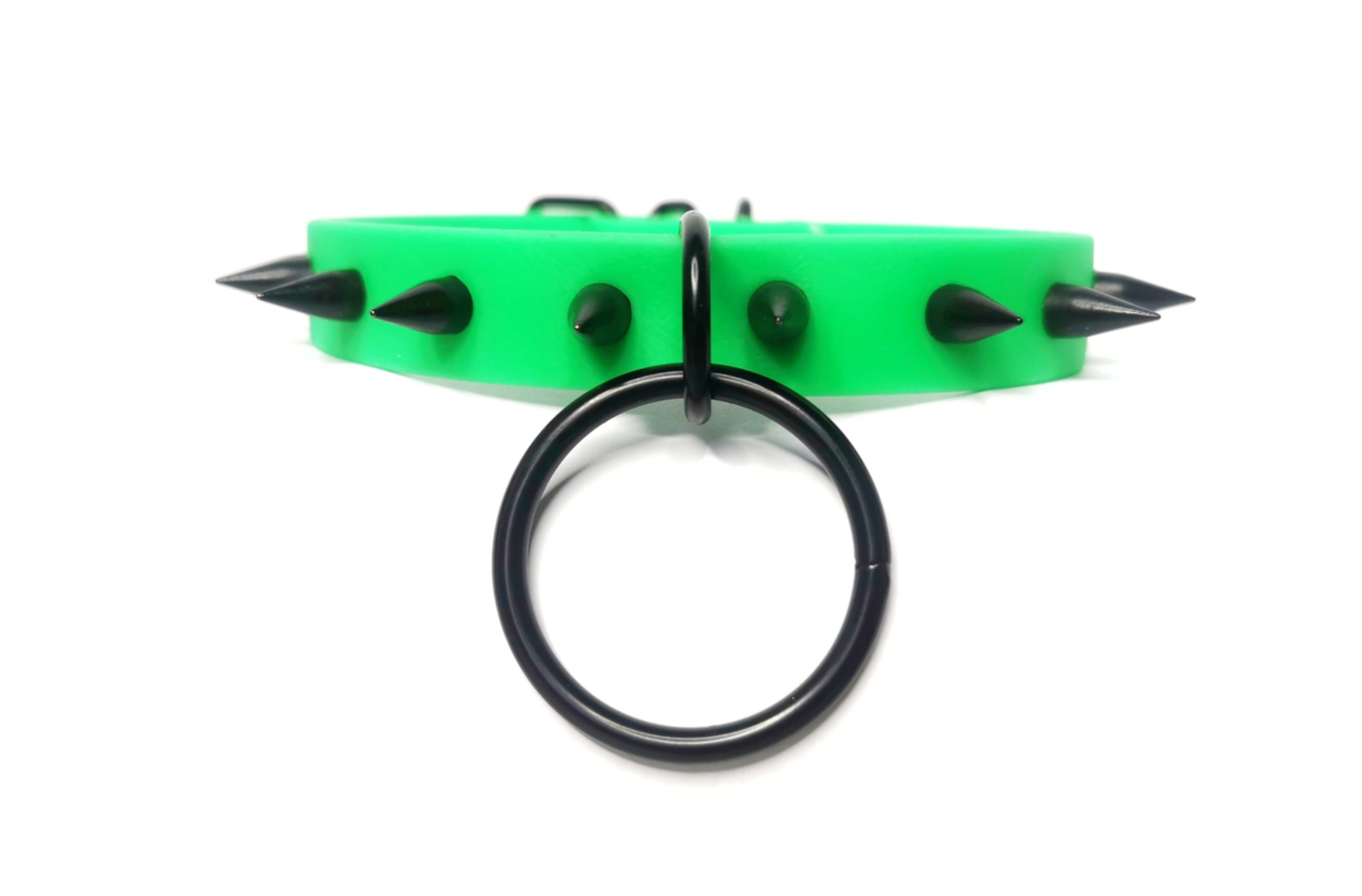 Sacred Sins Neongrüner Choker mit O-Ring und Nieten