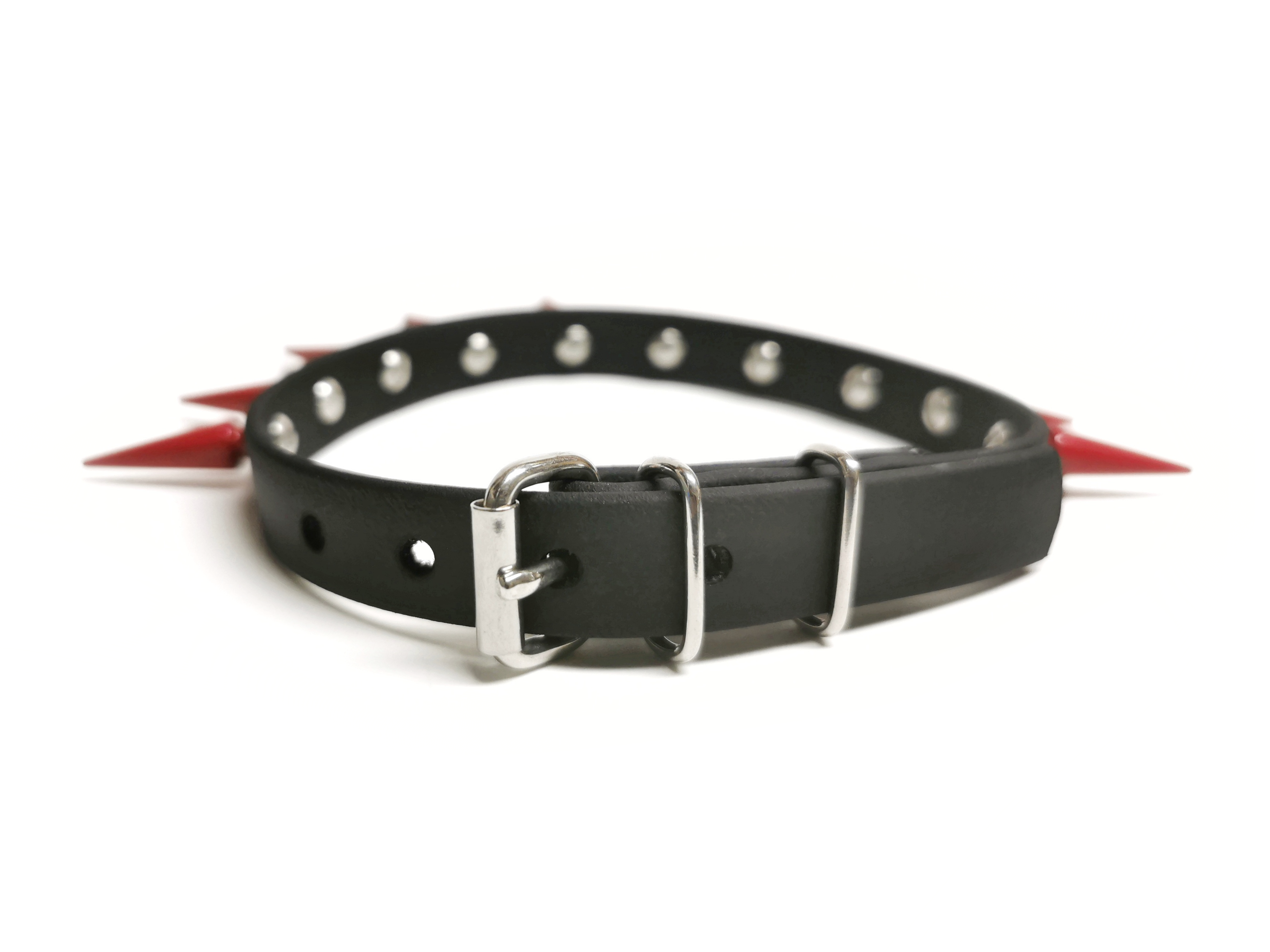 Sacred Sins Choker mit roten Nieten – Bild 3