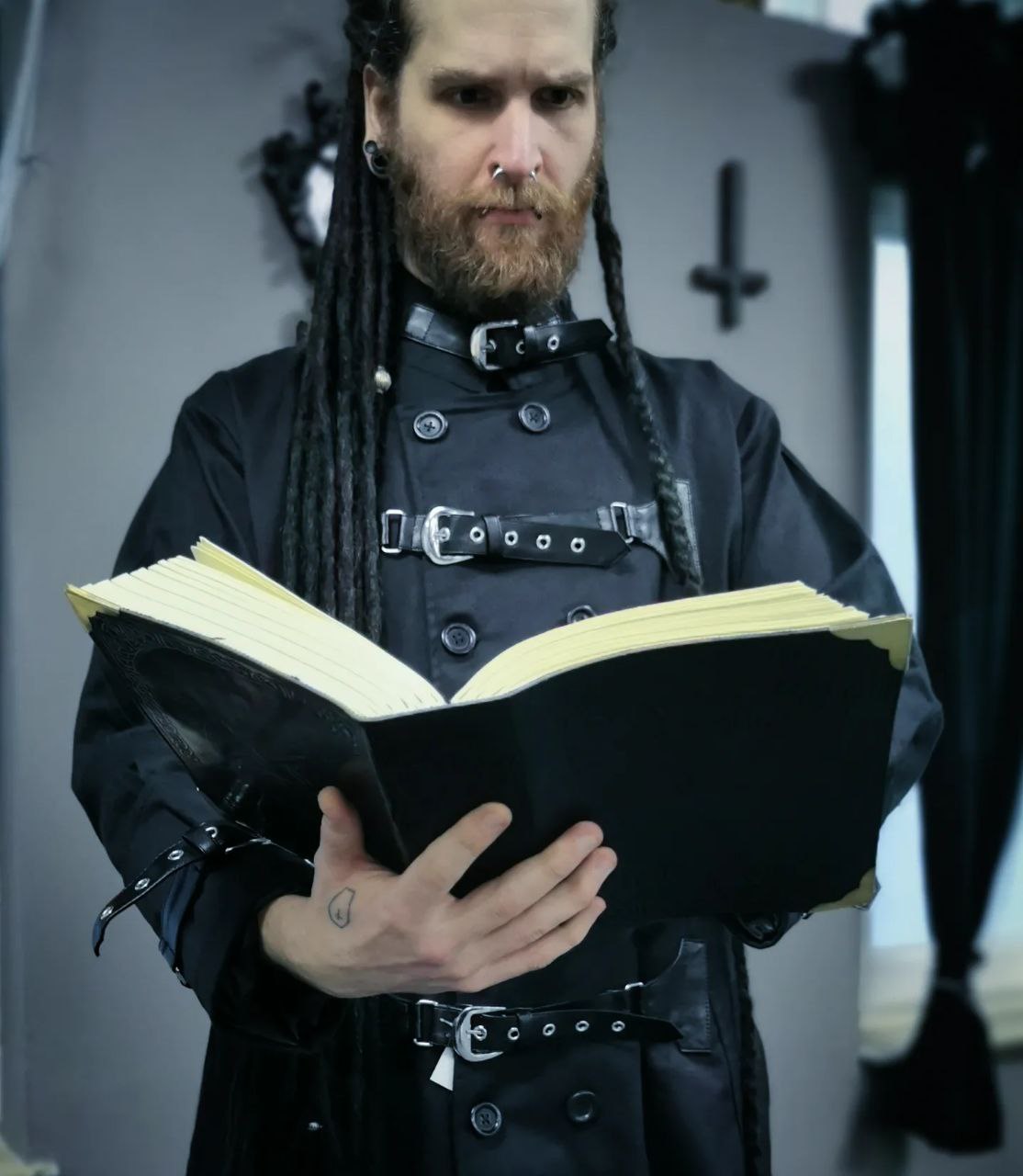 Black Pistol Closure Coat - Image 2