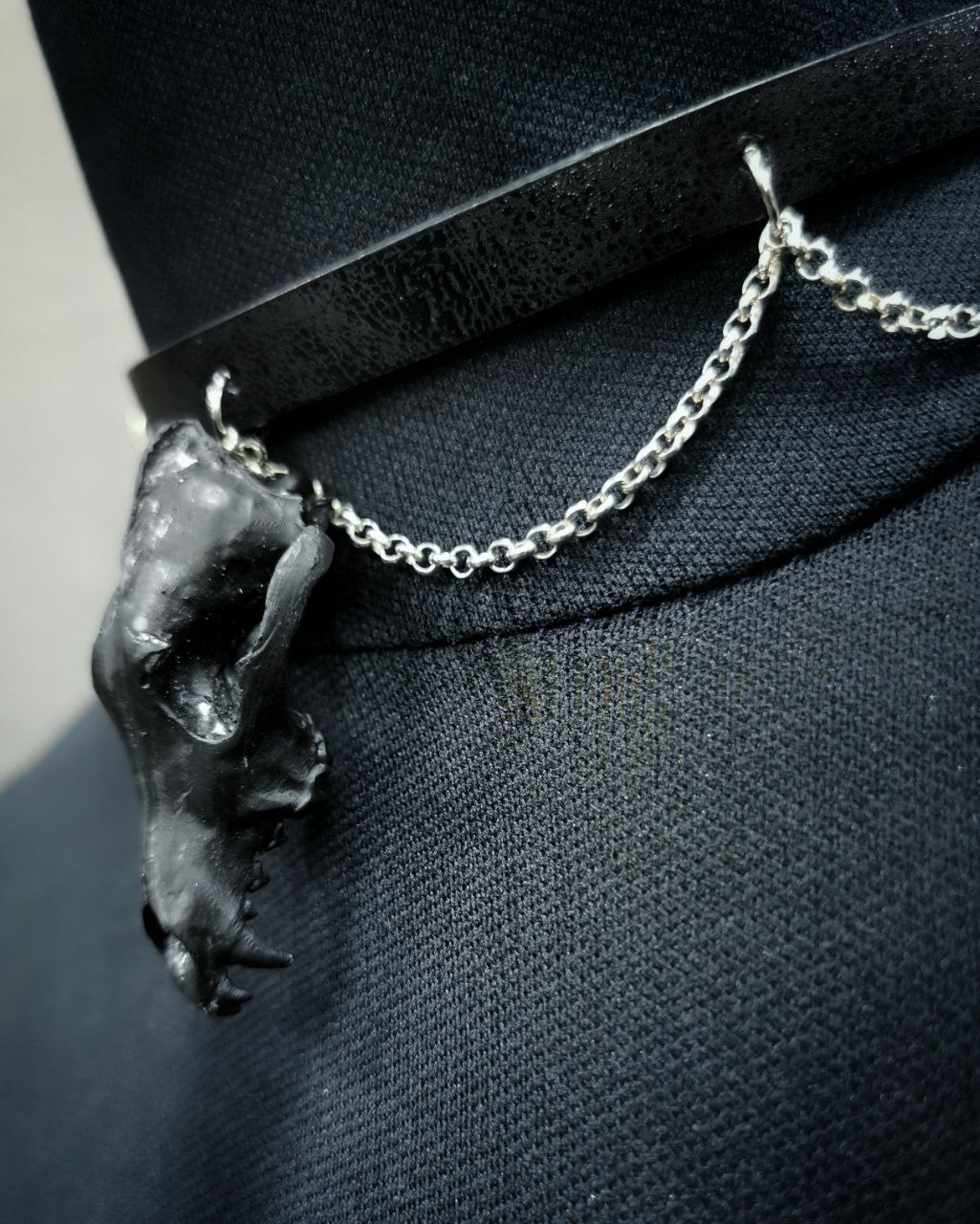 Mystery Creation Choker Wolfsschädel schwarz mit Ketten – Bild 2