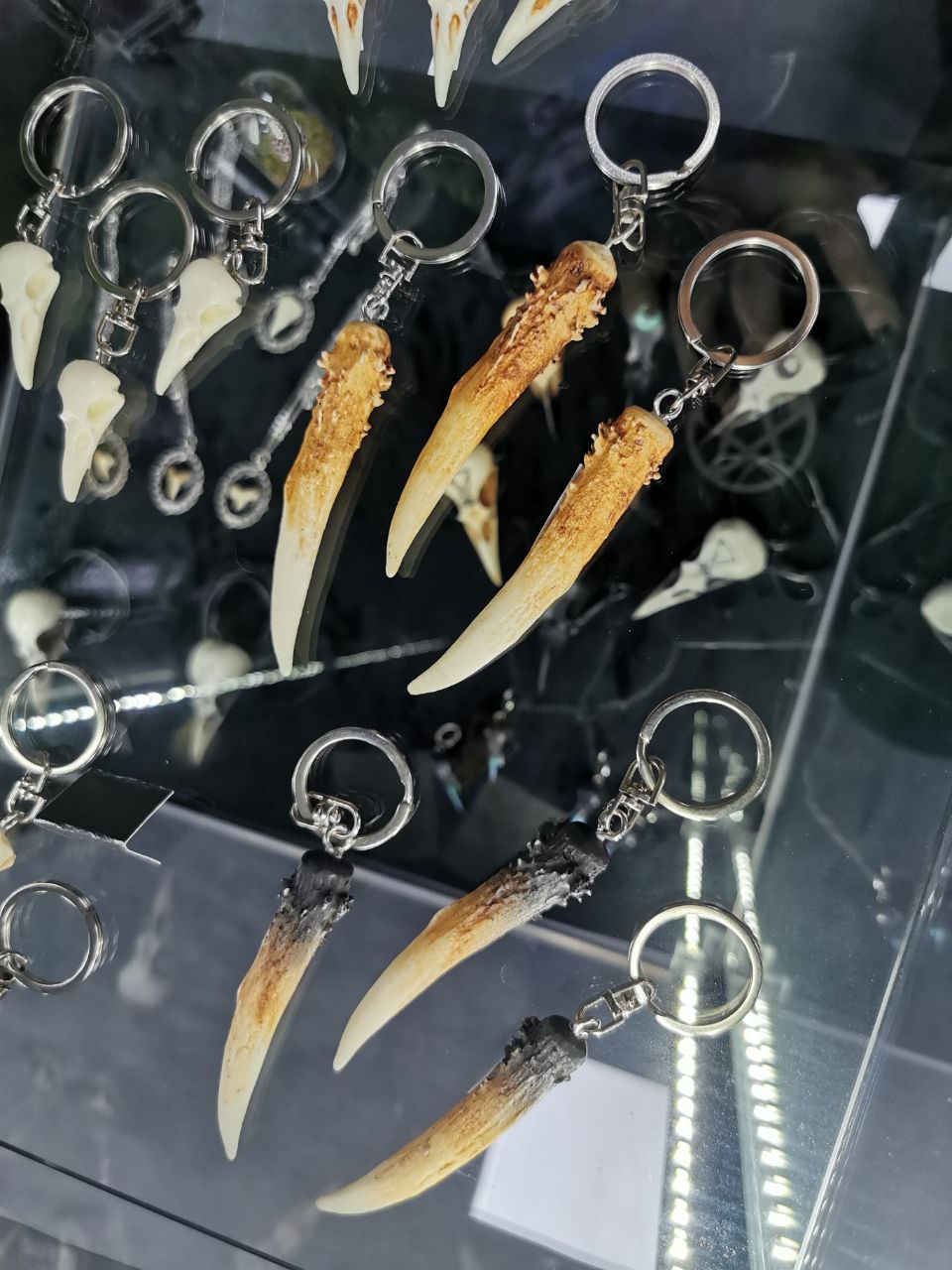 Mystery Creation Schlüsselanhänger Geweih natur - Image 2