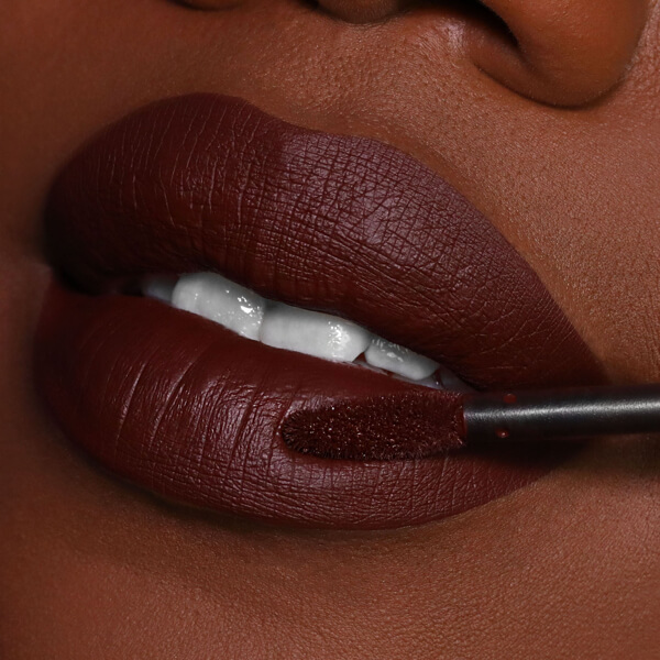 Ever Liquid Lipstick Wolf Chocolate Brown – Bild 2