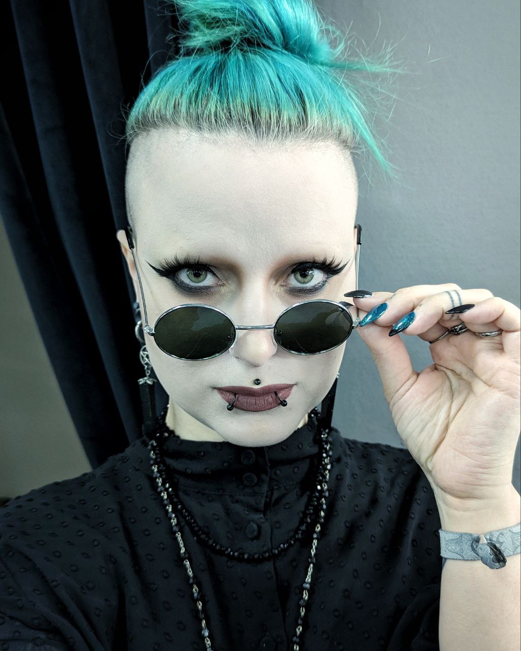 Sonnenbrille rund bunt (6 Farben) – Bild 5