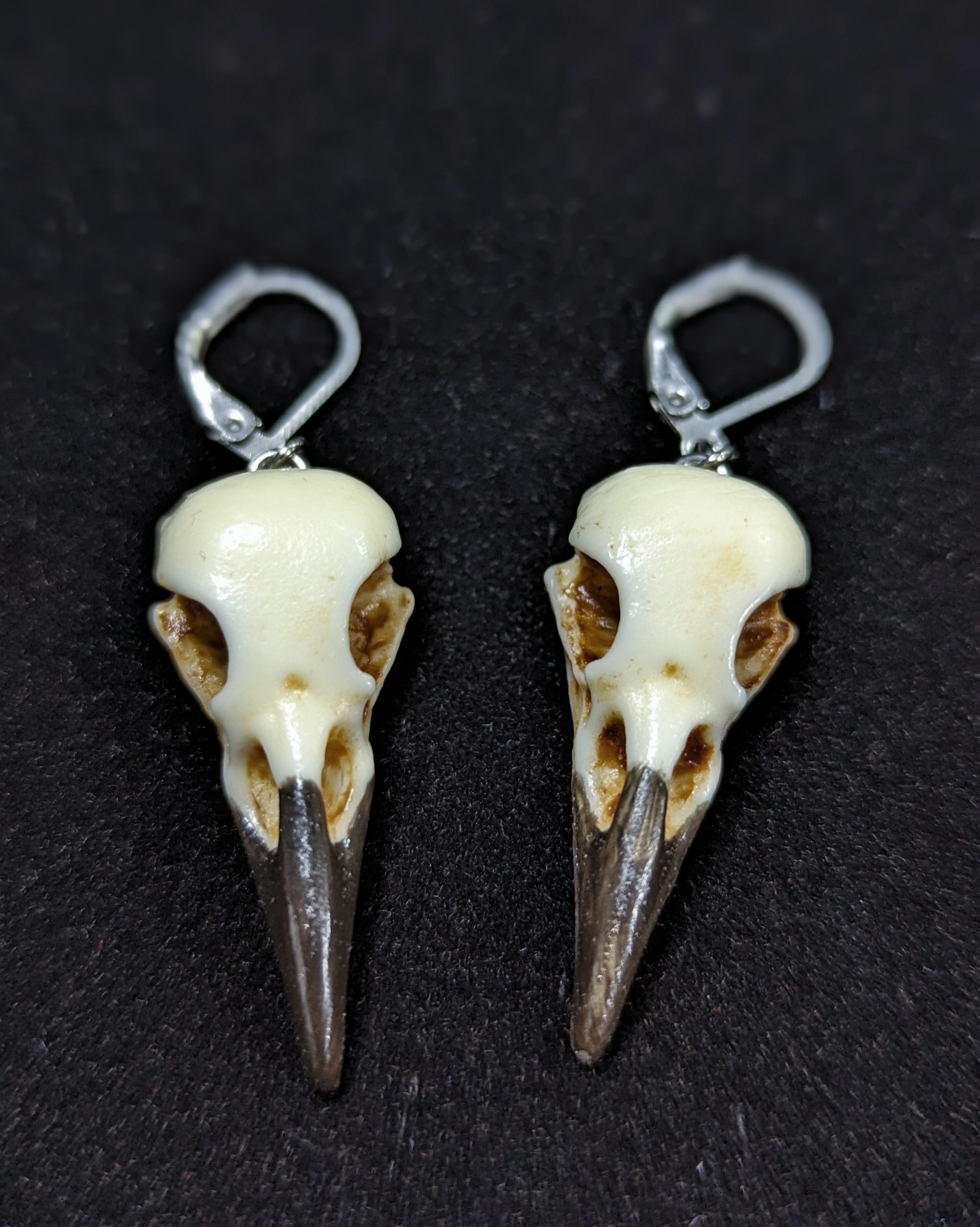 Mystery Creation Ohrringe Rabenschädel