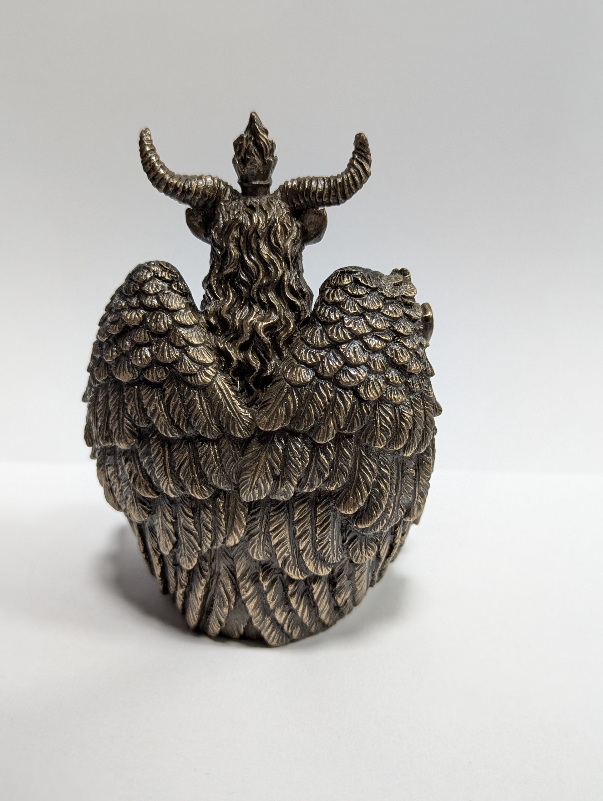 Baphomet im Schneidersitz bronze – Bild 4