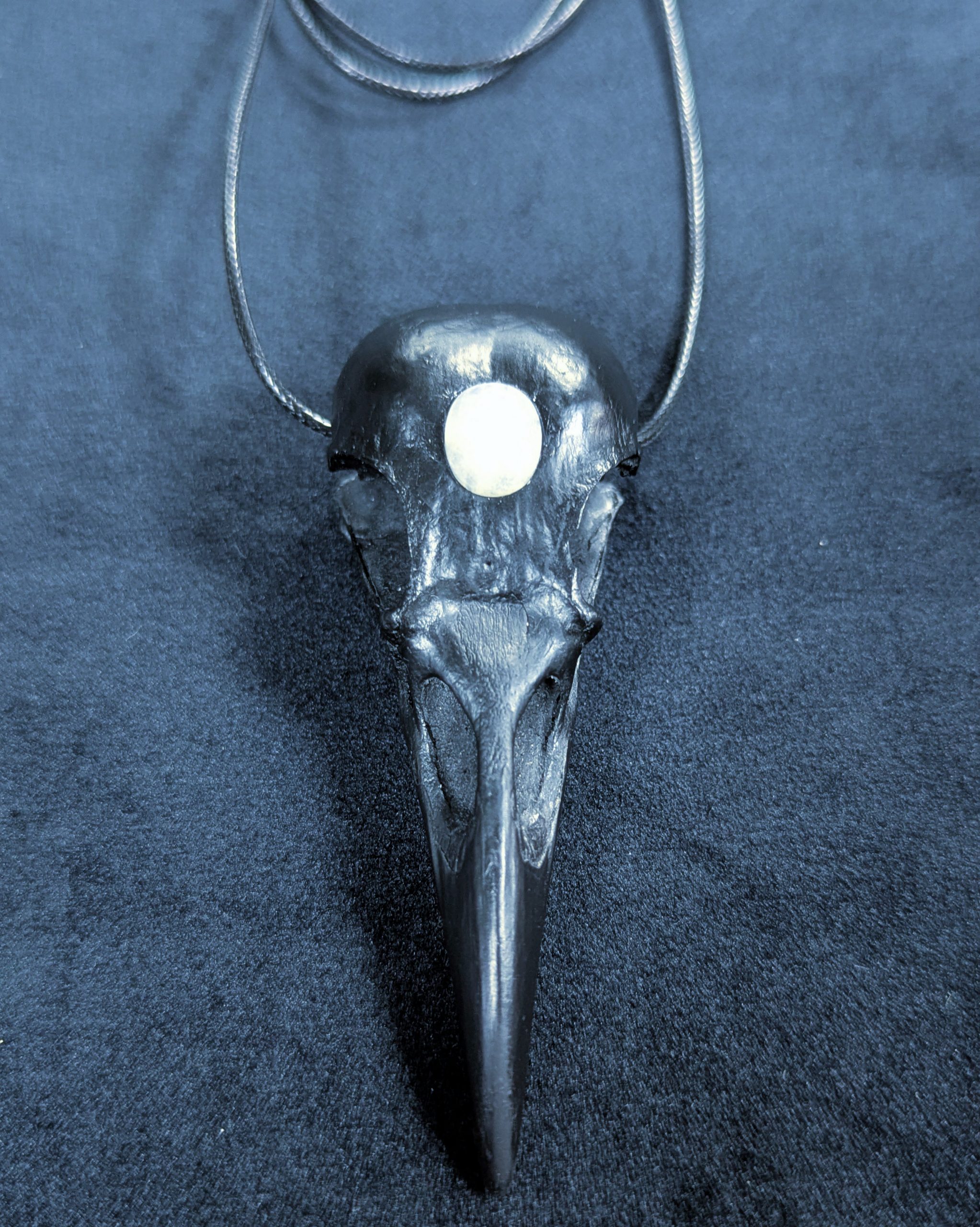 Mystery Creation Kette Rabenschädel Mondstein