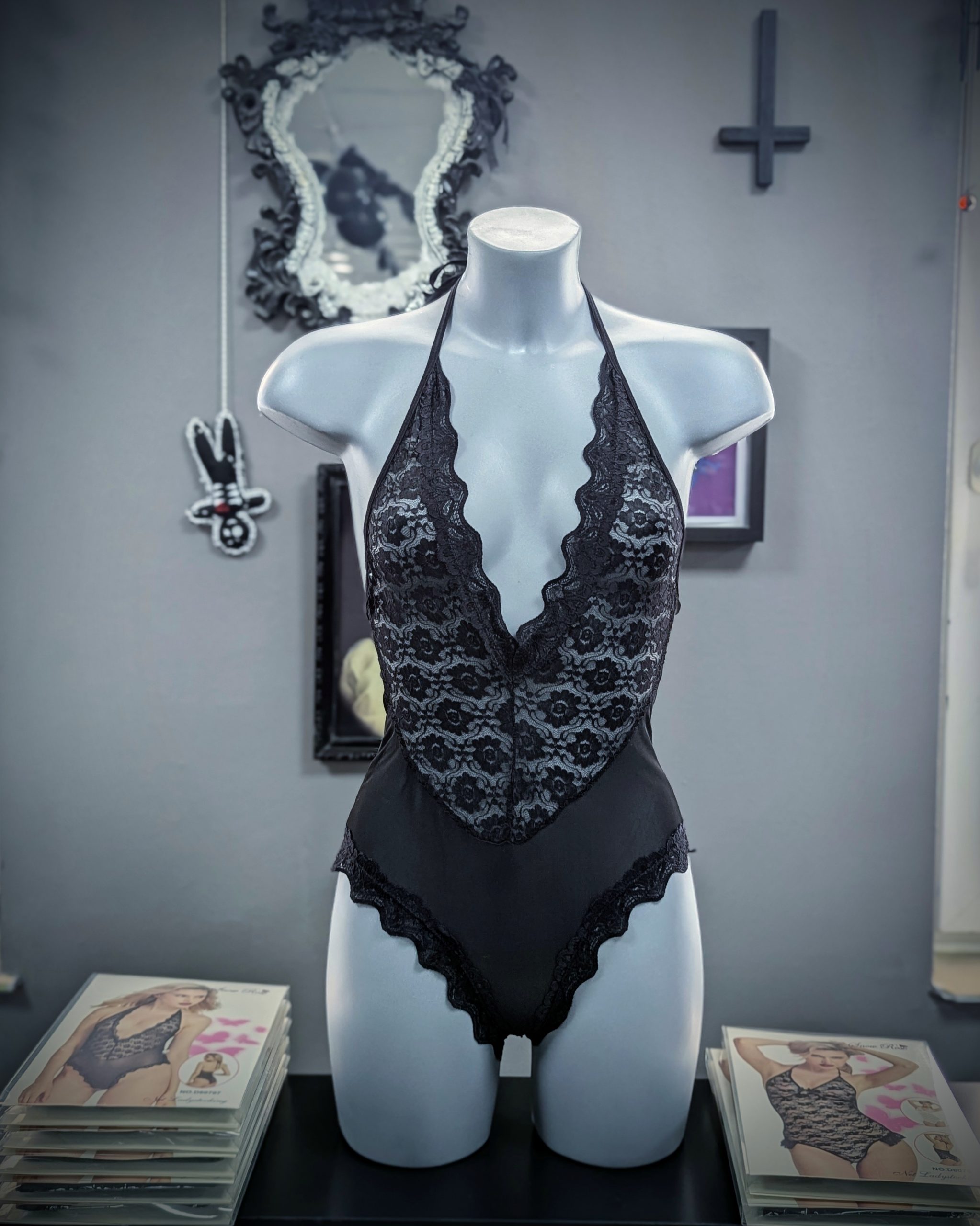 Schwarzer Body suit spitze gothic