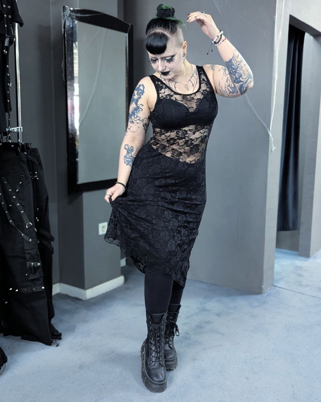 Hestia Floral Lace Dress - Image 2