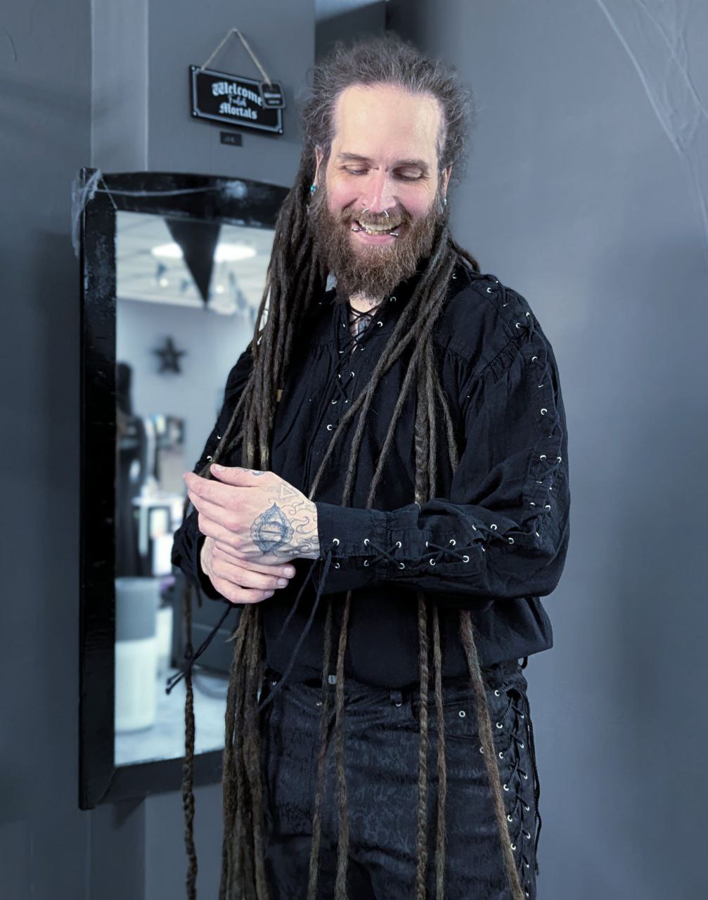 Leander Laced Sleeve Shirt