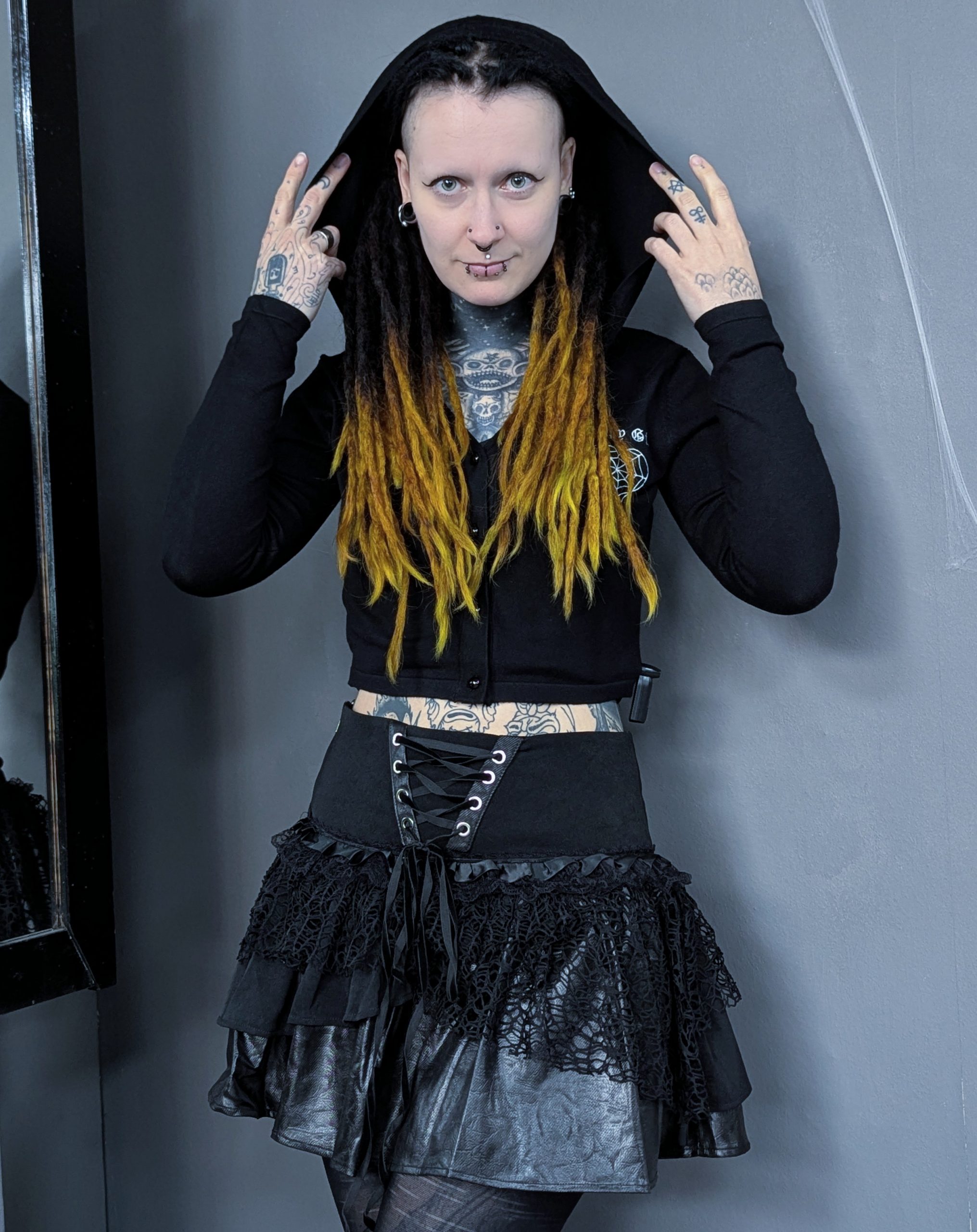 Collectif Creepy Girl Cardigan – Bild 2