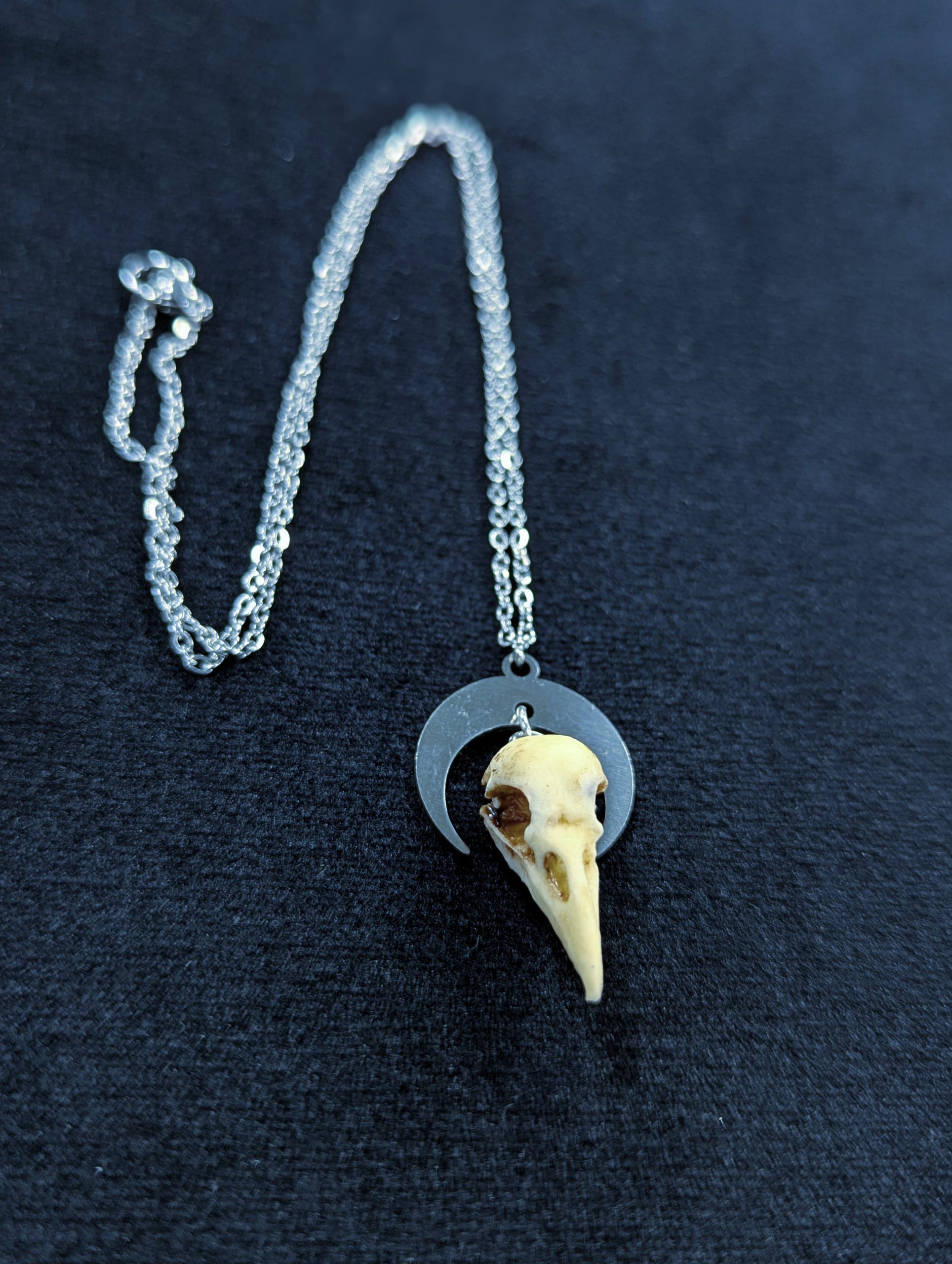 Mystery Creation Necklace Raven Moon natur