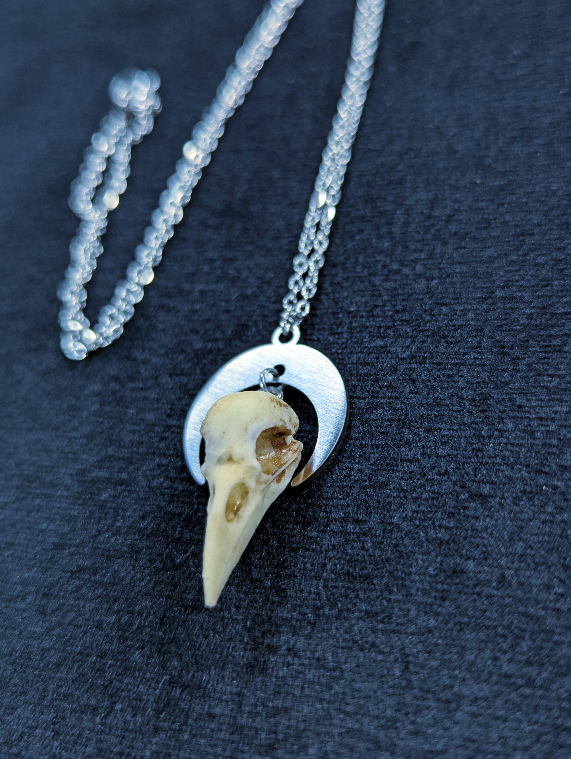 Mystery Creation Necklace Raven Moon natur – Bild 3