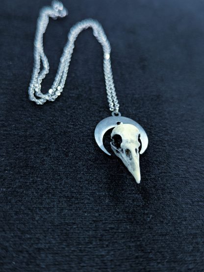 Mystery Creation Necklace Raven Moon weiß - Image 3