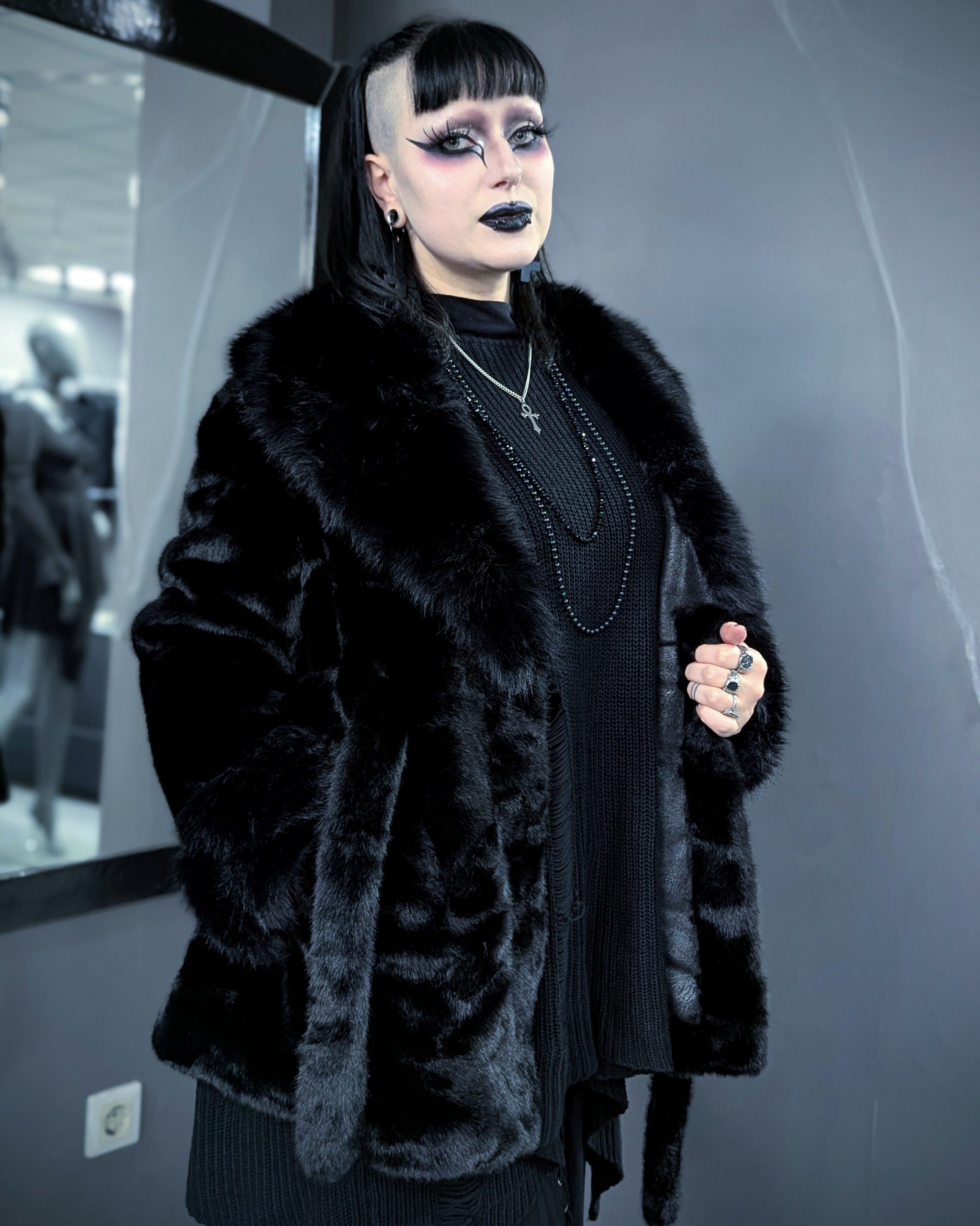 Dum Furrure Coat – Bild 3