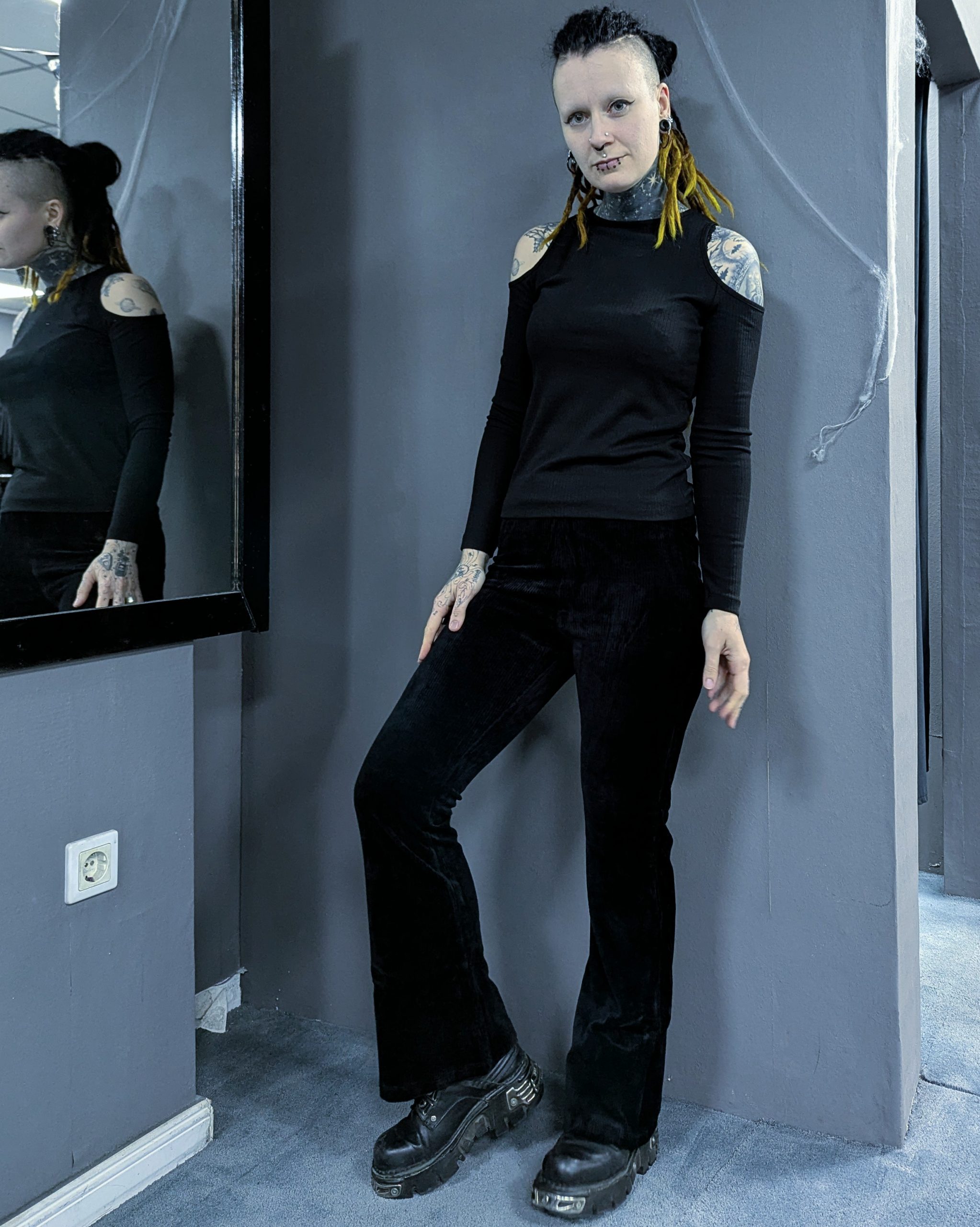 Amata Corduroy Flared Pants