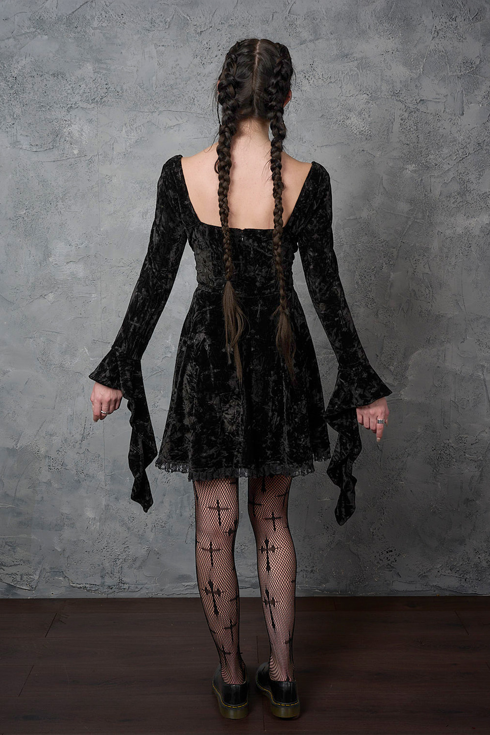 Banned Sanctum Velvet Dress – Bild 2